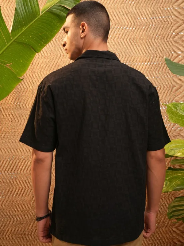 Highlander Men Black Textured Relaxed Fit Casual Shirt