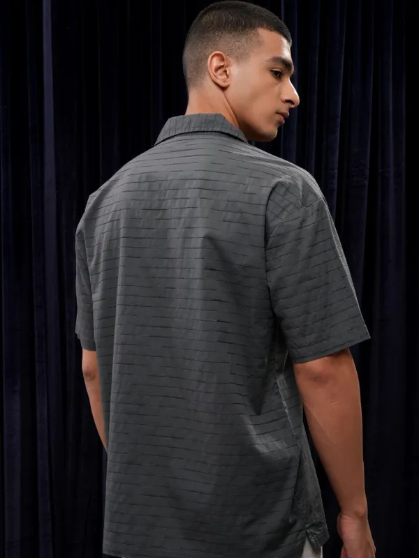 Highlander Men Grey Textured Relaxed Fit Casual Shirt