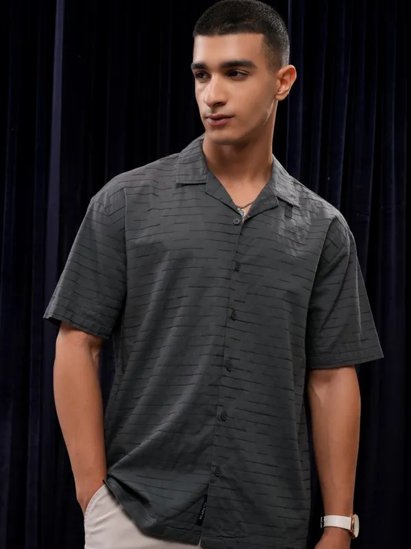 Highlander Men Grey Textured Relaxed Fit Casual Shirt