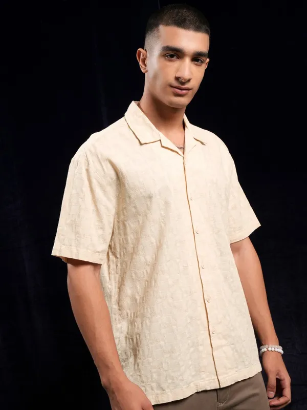 Highlander Men Cream Textured Relaxed Fit Casual Shirt
