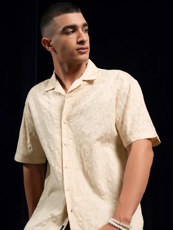 Highlander Men Cream Textured Relaxed Fit Casual Shirt