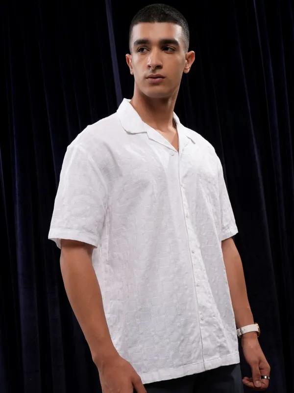 Highlander Men White Self Design Relaxed Fit Casual Shirt