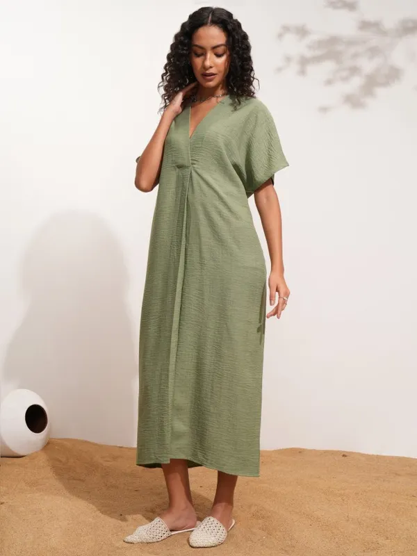 Tokyo Talkies Women Green Solid Kaftan Dress