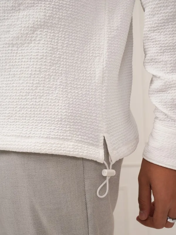 Highlander Men White Textured Relaxed Fit Casual Shirt