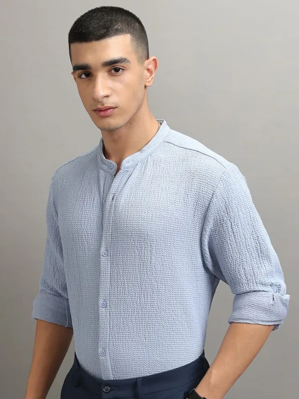 Highlander Men Blue Textured Regular Fit Casual Shirt