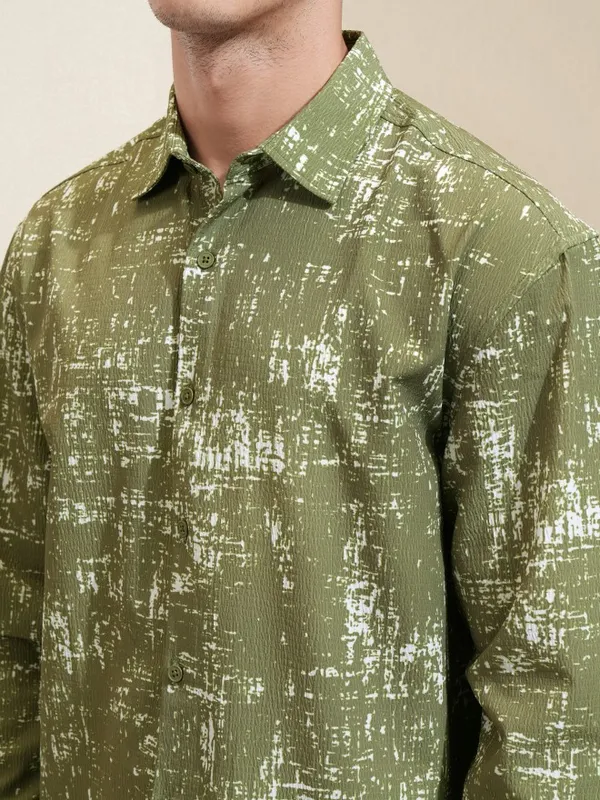 Highlander Men Olive Printed Relaxed Fit Casual Shirt
