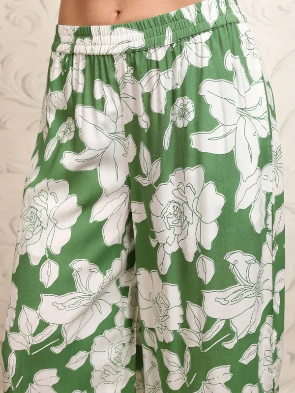 Vishudh Women Green Shirt With Trouser