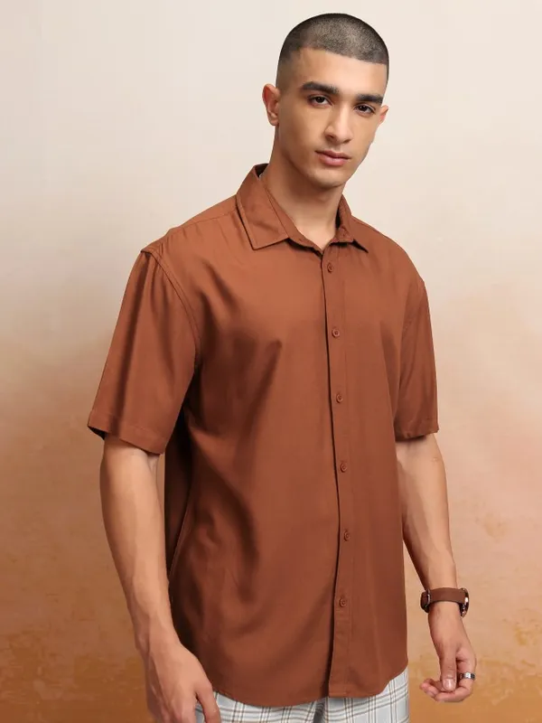Highlander Men Terracotta Textured Relaxed Fit Casual Shirt