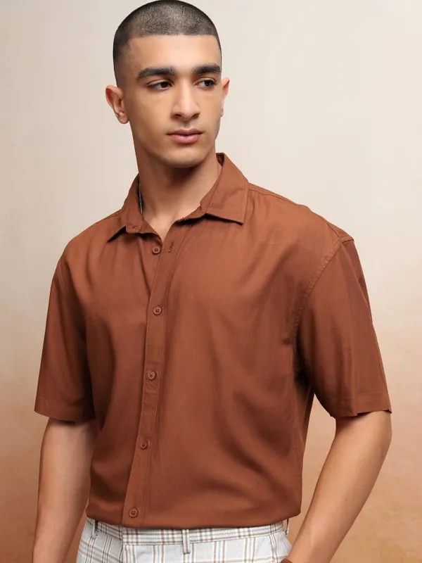 Highlander Men Terracotta Textured Relaxed Fit Casual Shirt