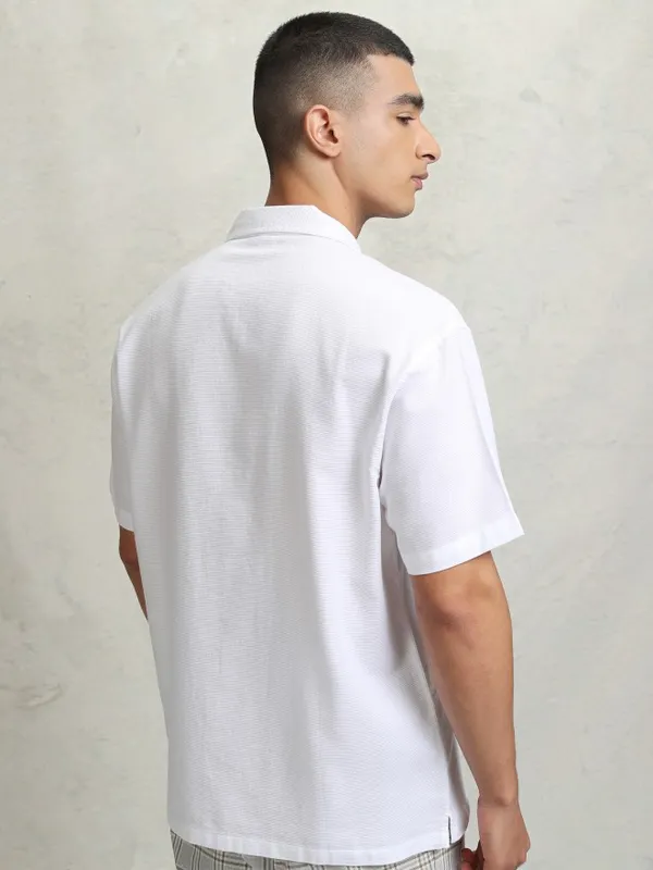 Highlander Men White Self Design Relaxed Fit Casual Shirt