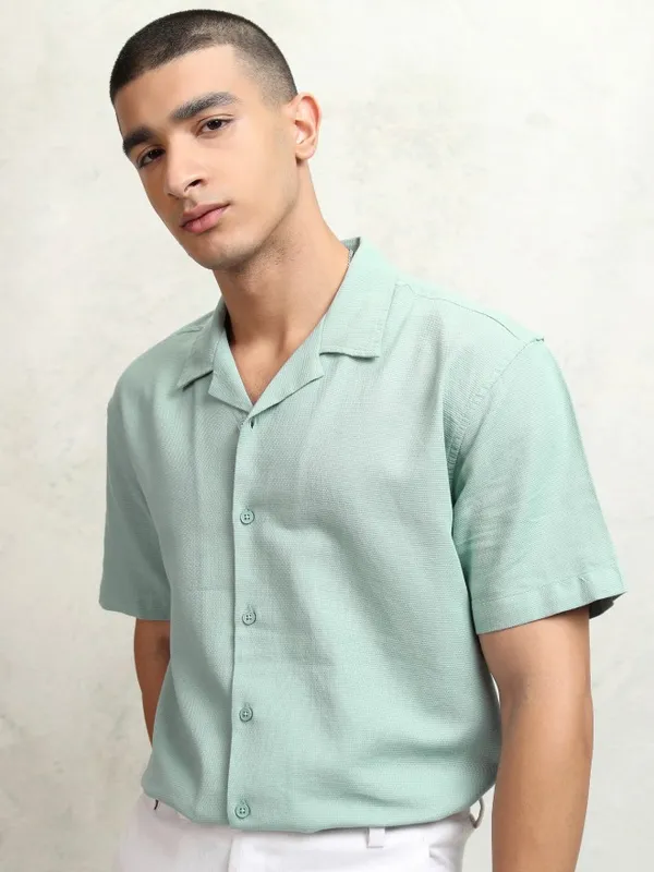 Highlander Men Blue Solid Relaxed Fit Casual Shirt