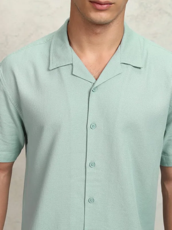 Highlander Men Blue Solid Relaxed Fit Casual Shirt