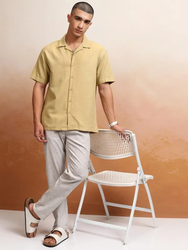 Highlander Men Mustard Solid Relaxed Fit Casual Shirt