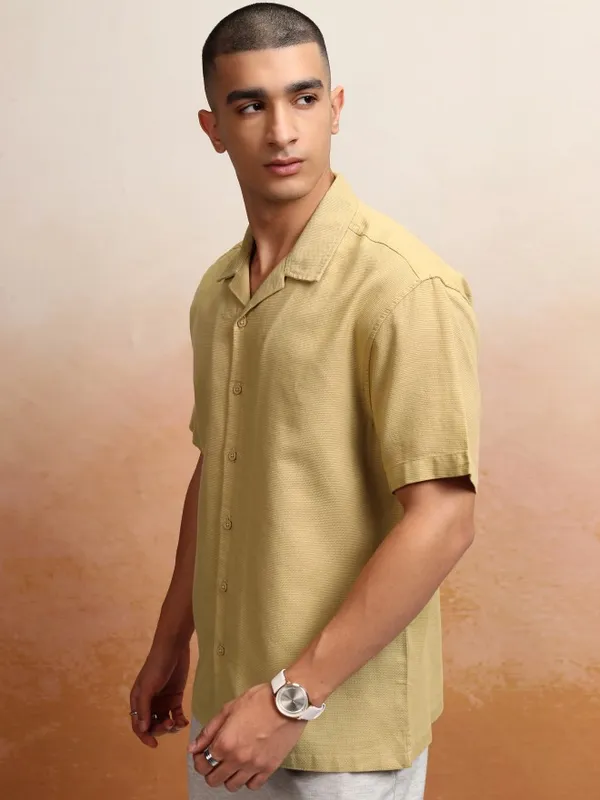 Highlander Men Mustard Solid Relaxed Fit Casual Shirt