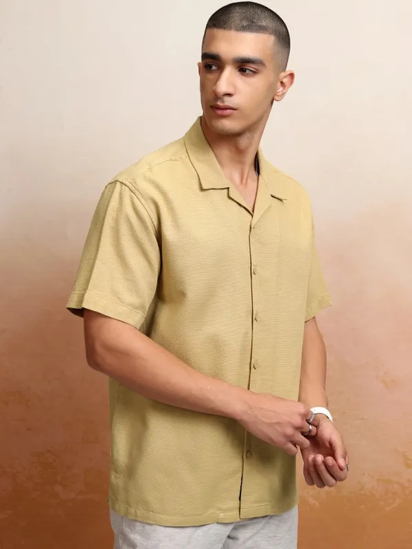 Highlander Men Mustard Solid Relaxed Fit Casual Shirt