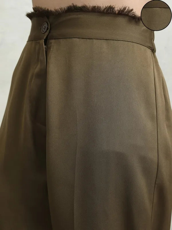 Tokyo Talkies Women Olive Solid Straight Fit Casual Trouser