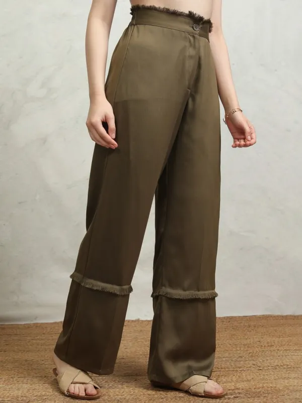 Tokyo Talkies Women Olive Solid Straight Fit Casual Trouser