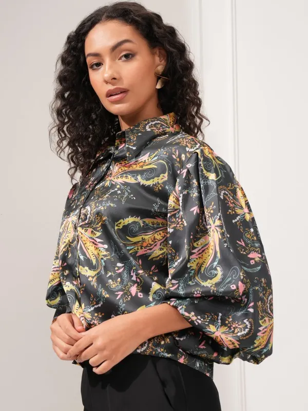 Tokyo Talkies Women Green Printed Shirt Style Top