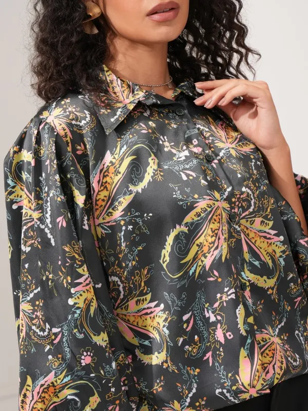 Tokyo Talkies Women Green Printed Shirt Style Top
