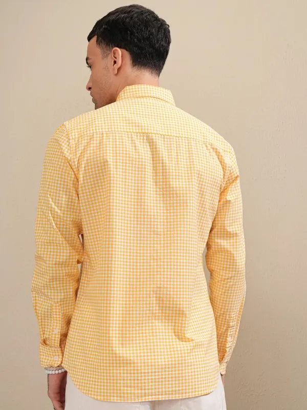 Highlander Men Yellow Checked Regular Fit Casual Shirt