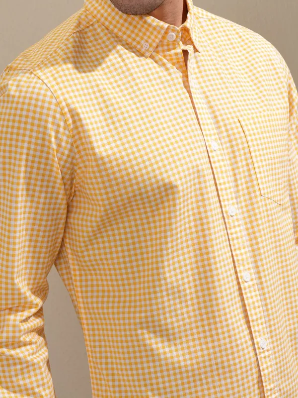 Highlander Men Yellow Checked Regular Fit Casual Shirt