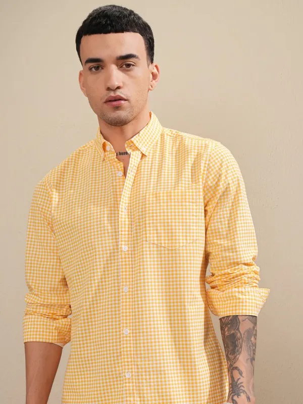 Men Regular Fit Casual Shirt