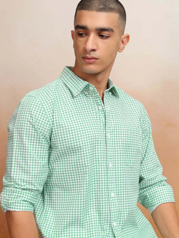 Highlander Men Green Checked Regular Fit Casual Shirt