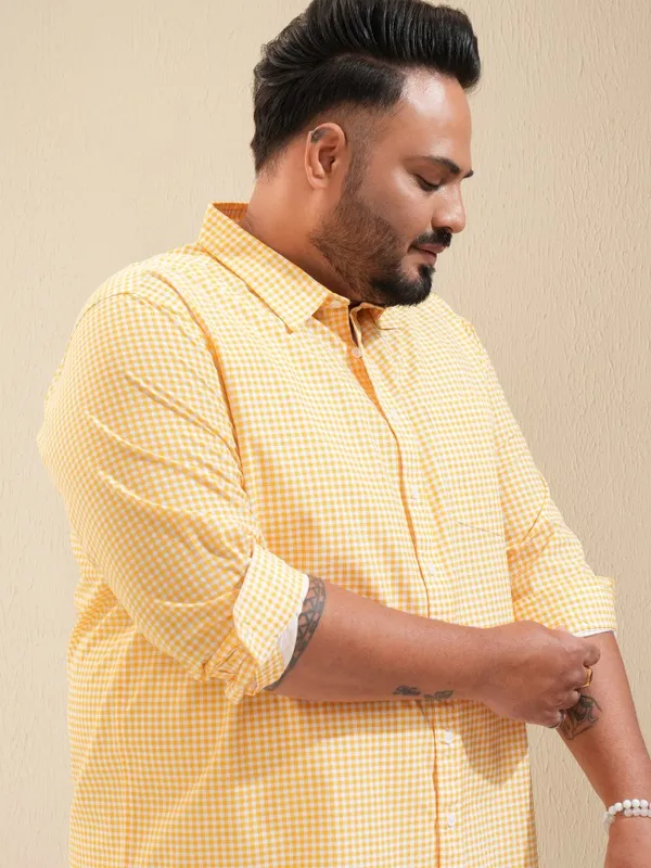 Men Regular Fit Casual Shirt
