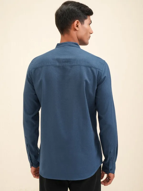 Men Regular Fit Casual Shirt