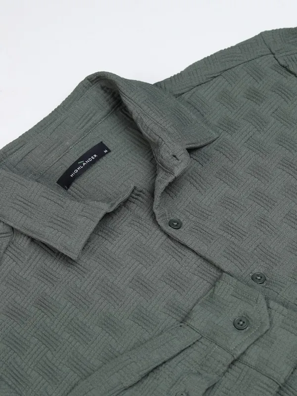 Highlander Men Olive Popcorn Textured Solid Casual Regular Fit Shirt