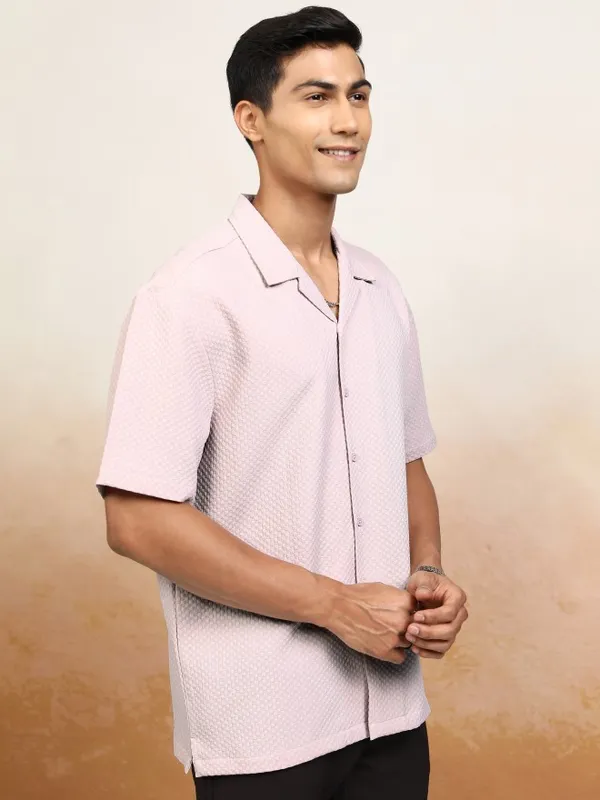 Highlander Men Pink Textured Relaxed Fit Casual Shirt