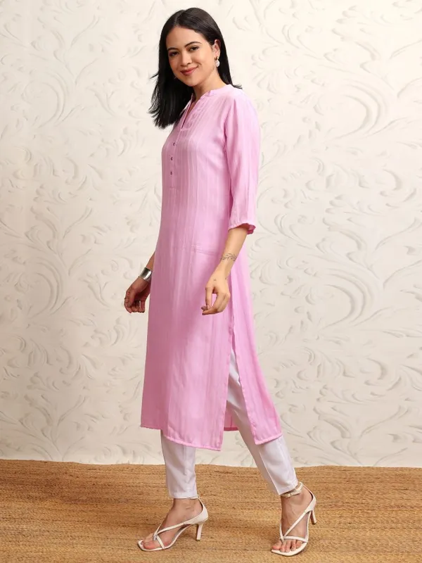 Vishudh Women Lavender Striped Straight Kurta