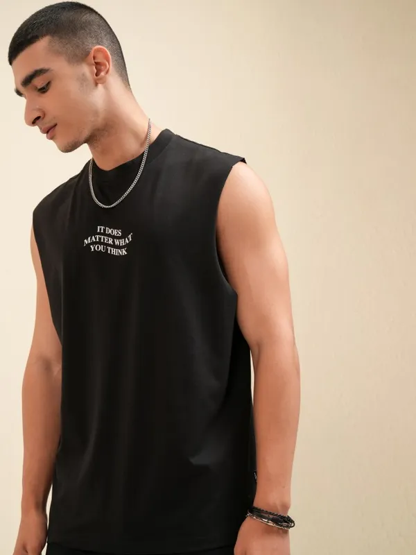 Men Printed Relaxed Fit T-Shirt