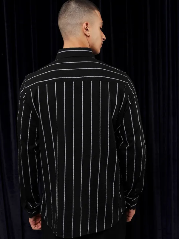 Highlander Men Black Striped Regular Fit Casual Shirt