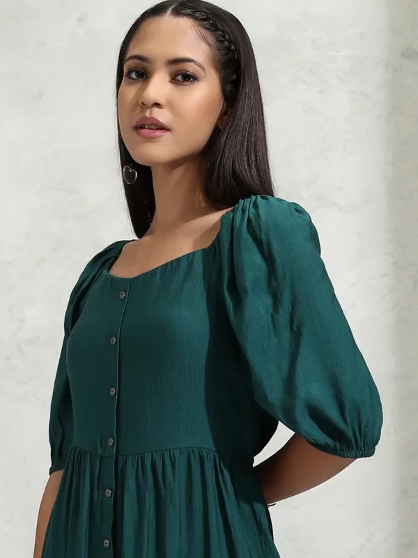 Vishudh Women Green Solid A-Line Dress