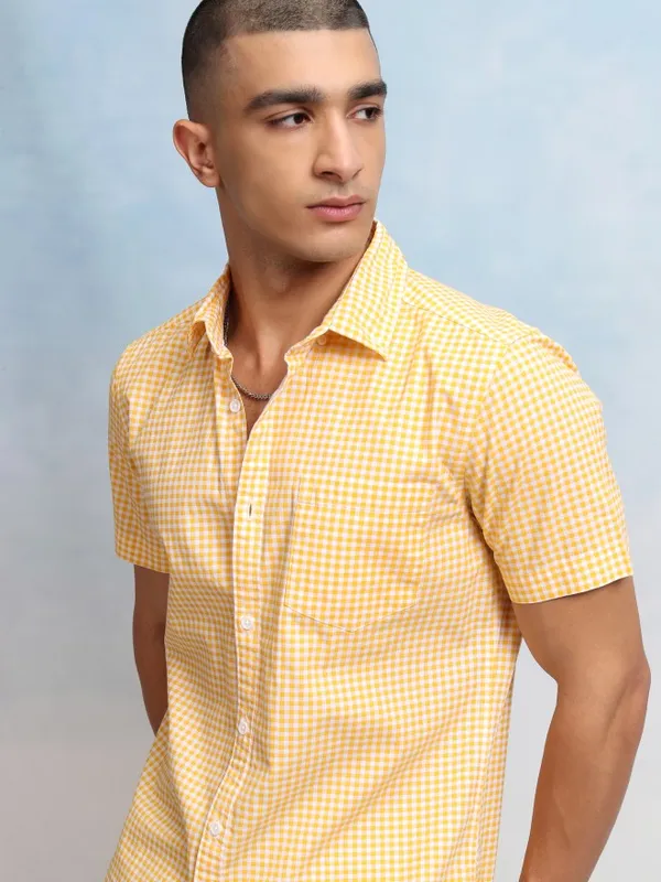 Men Regular Fit Casual Shirt