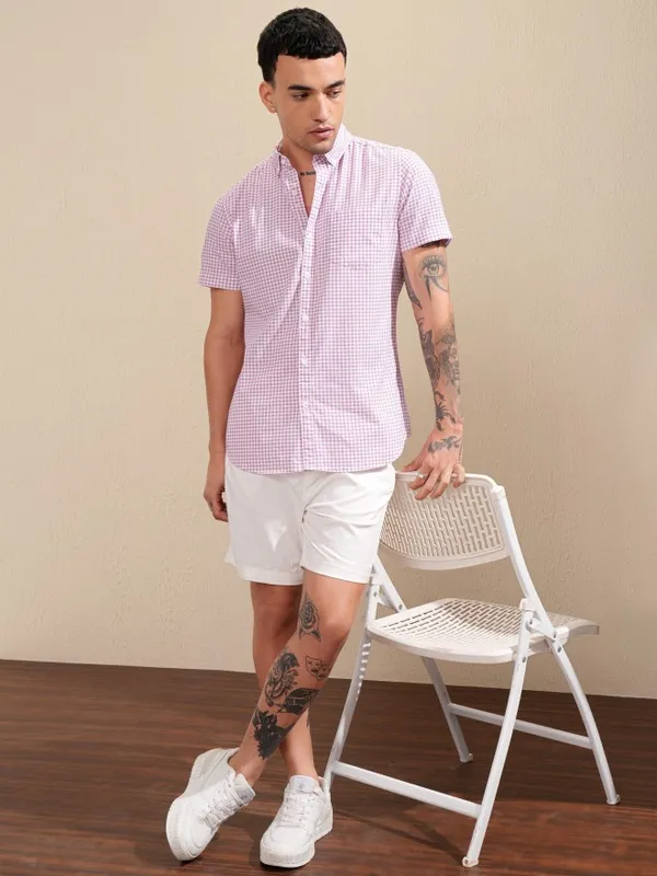 Highlander Men Pink Checked Regular Fit Casual Shirt