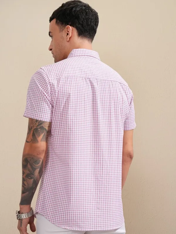 Highlander Men Pink Checked Regular Fit Casual Shirt