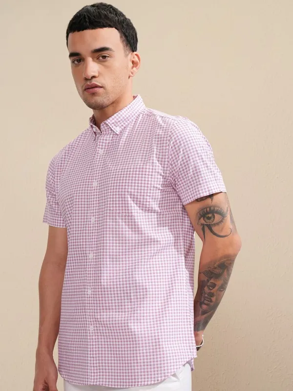 Highlander Men Pink Checked Regular Fit Casual Shirt