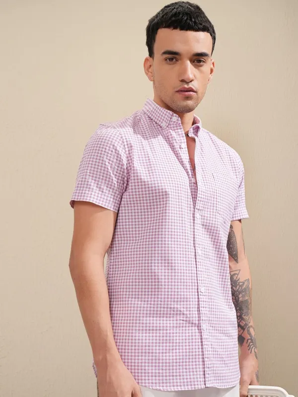 Highlander Men Pink Checked Regular Fit Casual Shirt