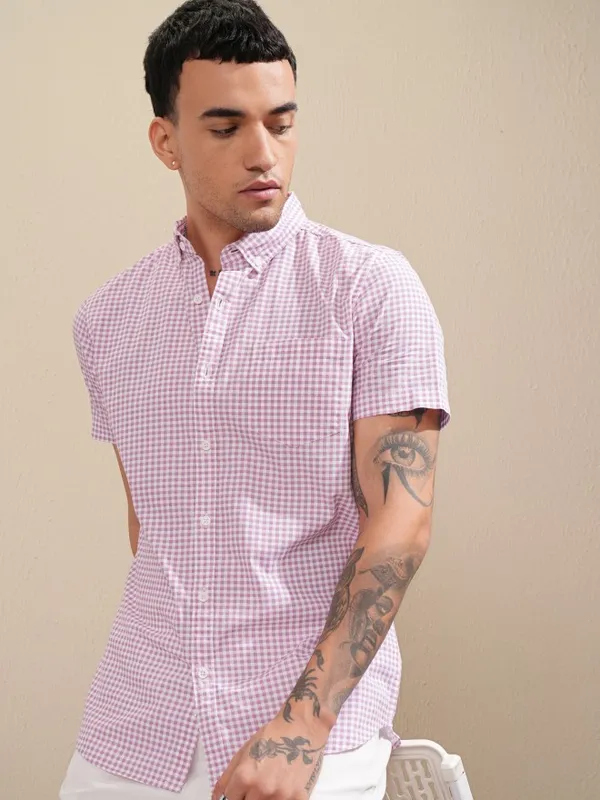Highlander Men Pink Checked Regular Fit Casual Shirt