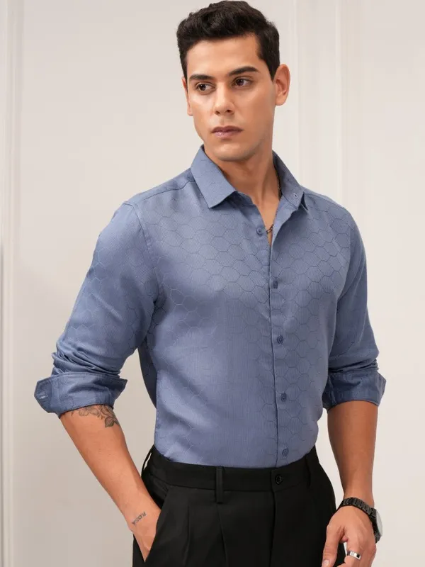 Highlander Men Blue Textured Slim Fit Casual Shirt