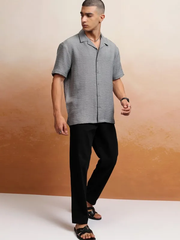 Highlander Men Grey Textured Relaxed Fit Casual Shirt