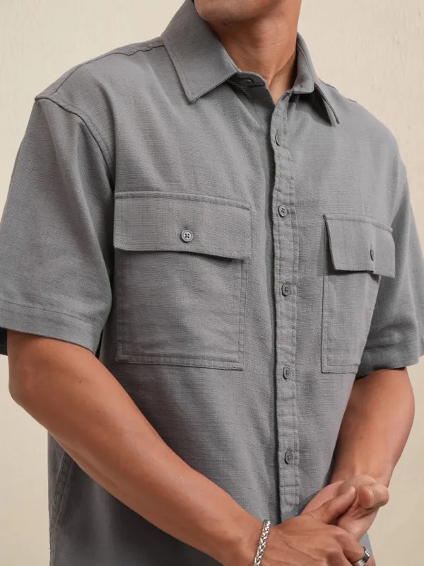 Locomotive Men Grey Solid Oversized Fit Casual Shirt