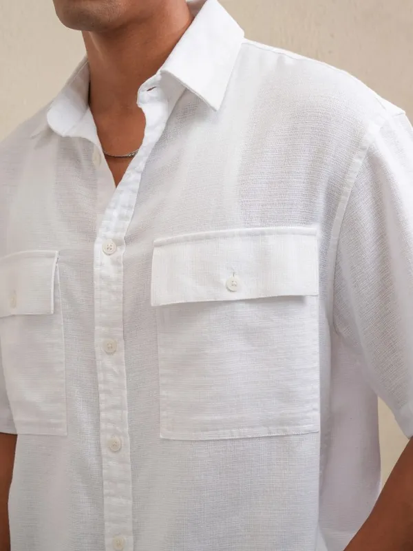 Locomotive Men White Solid Oversized Fit Casual Shirt
