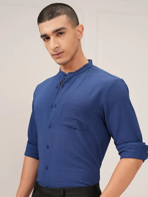 Ketch Men Blue Solid Slim Fit Casual Shirt