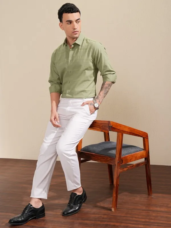 Highlander Men Olive Striped Slim Fit Casual Shirt