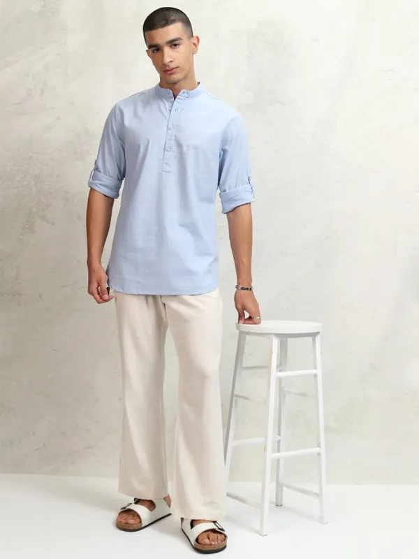 Highlander Men Blue Solid Regular Fit Casual Shirt