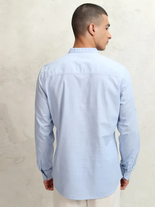 Highlander Men Blue Solid Regular Fit Casual Shirt