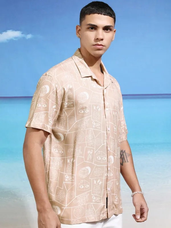 Highlander Men Beige Printed Relaxed Fit Casual Shirt
